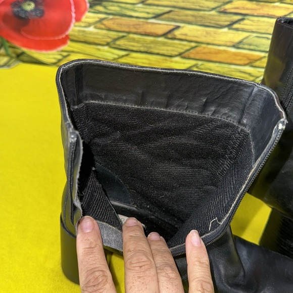 Croft and Borrow ankle mid calf boots - Picture 6 of 8